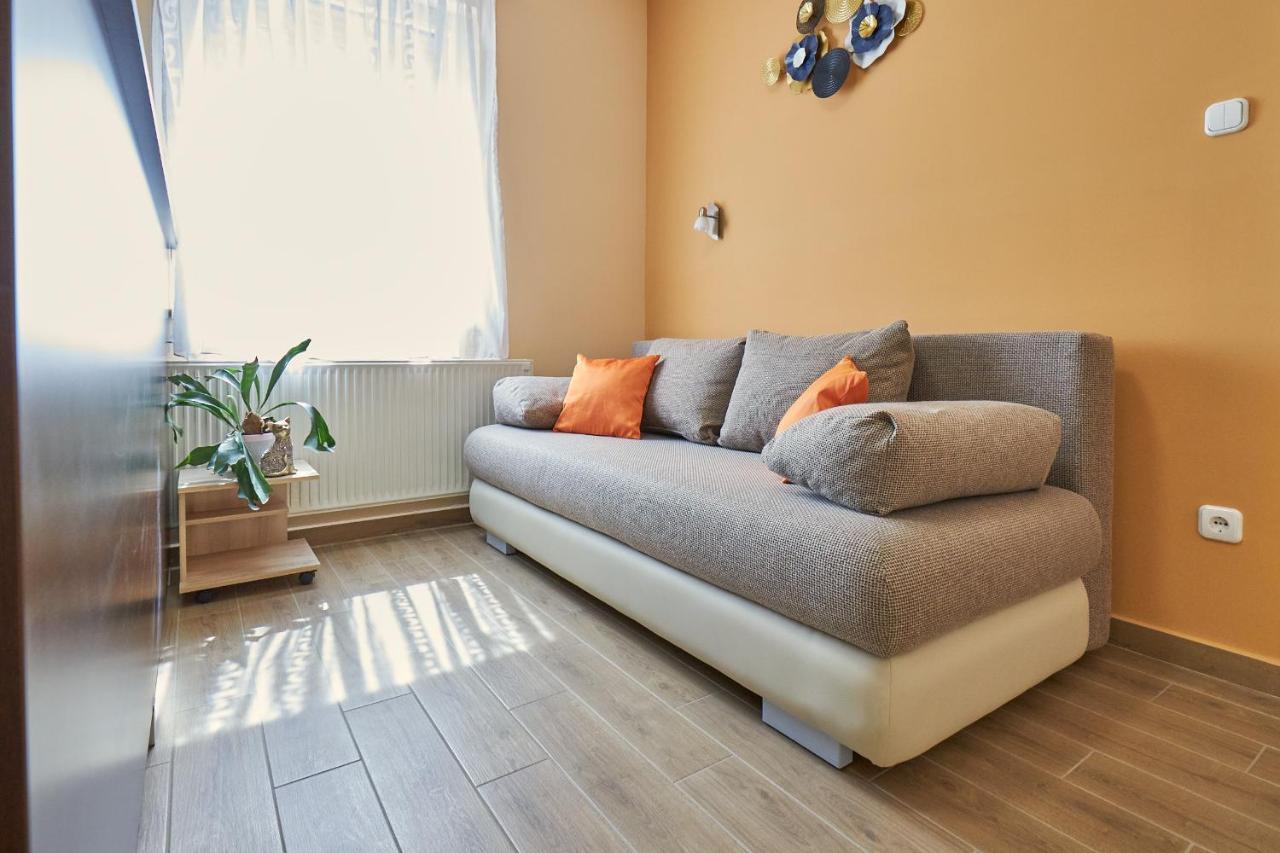 Amulett Comfort Apartment Hajduszoboszlo Exterior photo