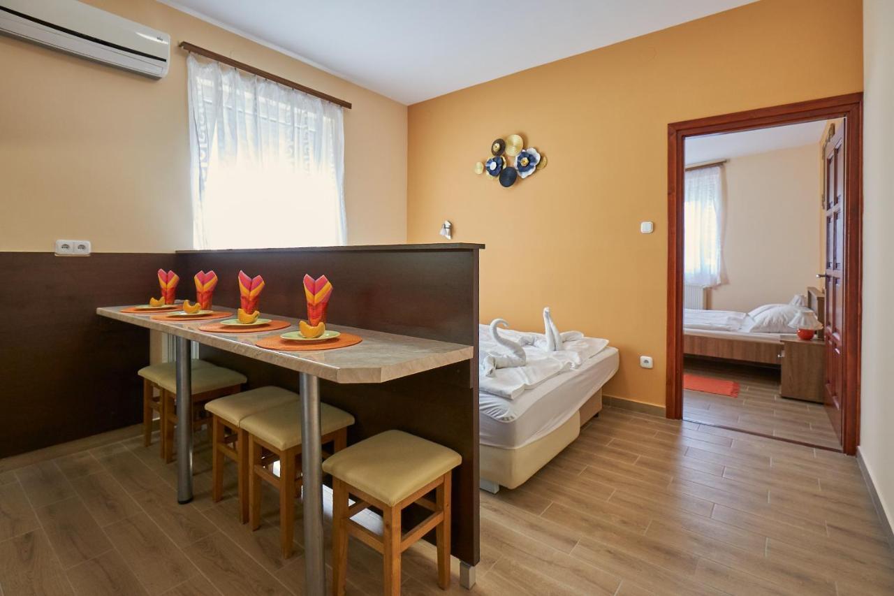 Amulett Comfort Apartment Hajduszoboszlo Exterior photo